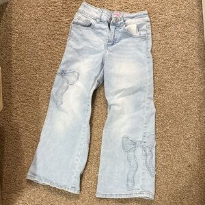 Girls size 6 Jeans with Bow Accents
